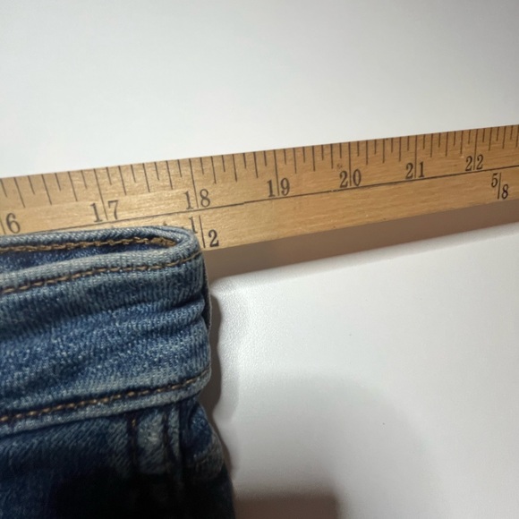 Wrangler Retro Flare Leg Stretch Jeans NWT 30x32 - Picture 14 of 14